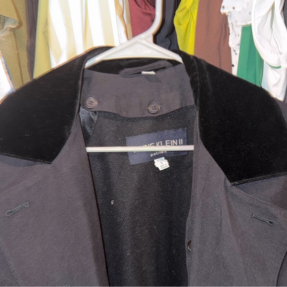 Vintage Black Anne Klein II Long Women's Coat with Velvet Collar - Picture 2 of 10